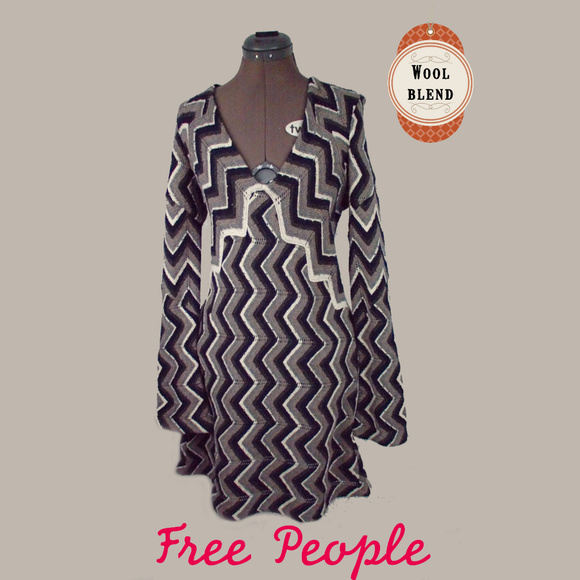 Free People Sweater Dress Size Medium - Picture 1 of 8